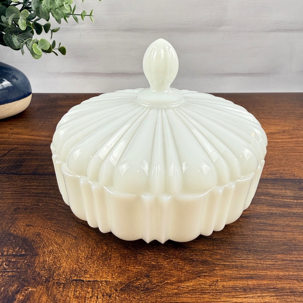 Anchor Hocking Old Café White Milk Glass Covered Candy Dish‎  Trinket Box